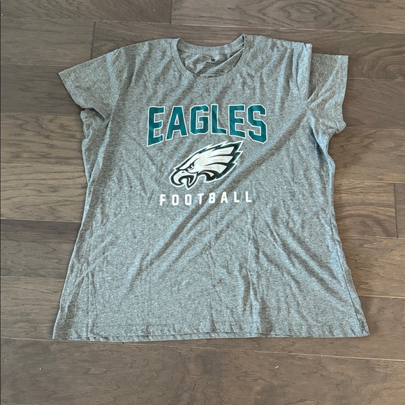 Junk Food Gray Eagles Football T-Shirt XXL NWOT - Picture 5 of 6